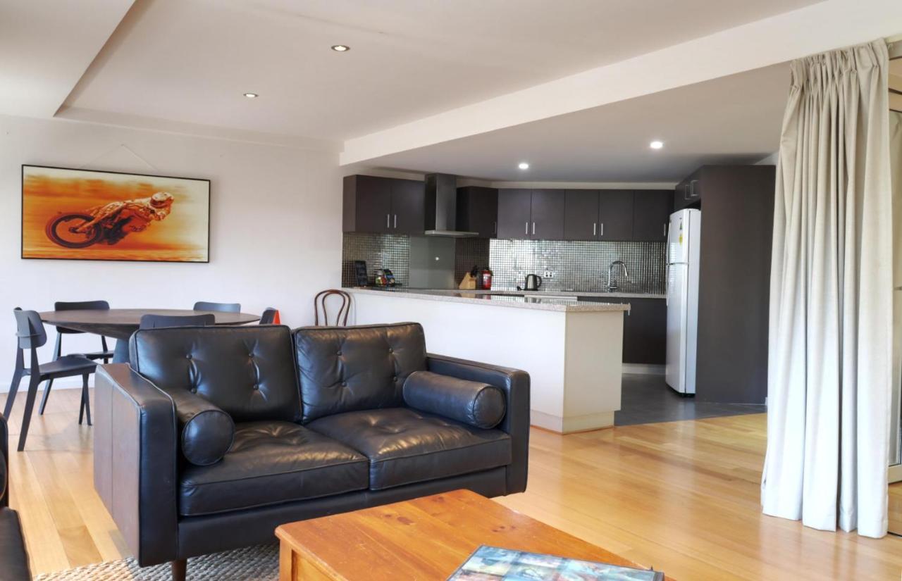 Fiveways Balcony, King Bed, Chef'S Kitchen Apartment Fremantle Ngoại thất bức ảnh