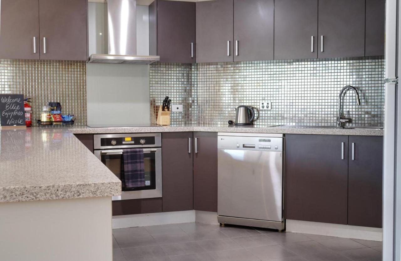 Fiveways Balcony, King Bed, Chef'S Kitchen Apartment Fremantle Ngoại thất bức ảnh
