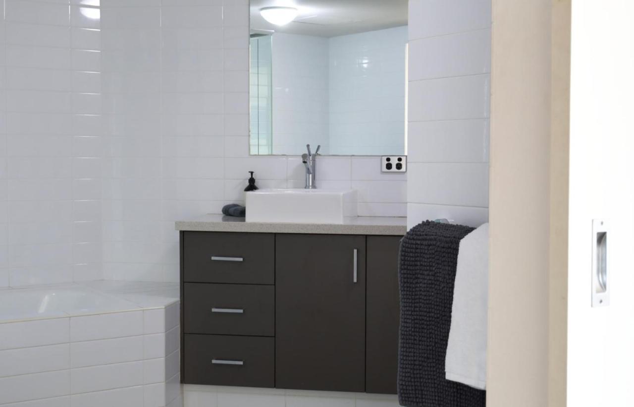 Fiveways Balcony, King Bed, Chef'S Kitchen Apartment Fremantle Ngoại thất bức ảnh